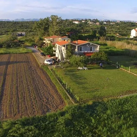 House In With Sea View, Terrace, Air Conditioning, Wi-fi Vakantiehuis *