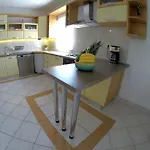 House In With Sea View, Terrace, Air Conditioning, Wi-fi Ferienhaus *