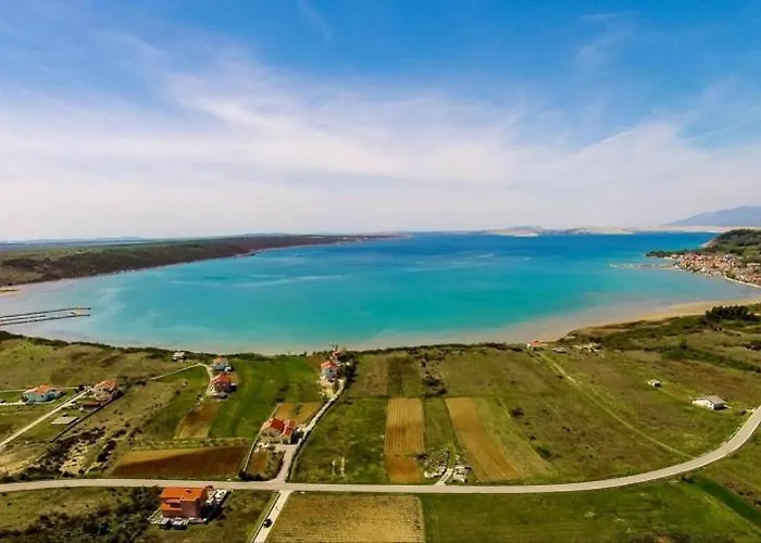 House In With Sea View, Terrace, Air Conditioning, Wi-fi Дом отдыха Любач