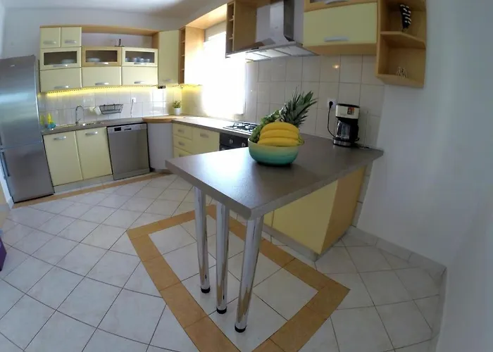 House In With Sea View, Terrace, Air Conditioning, Wi-fi Дом отдыха *