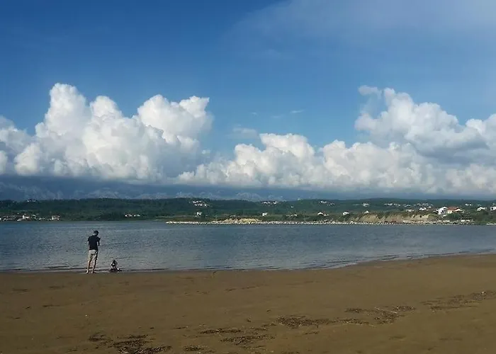 House In With Sea View, Terrace, Air Conditioning, Wi-fi Любач